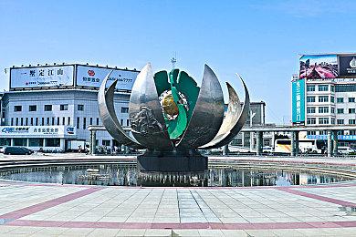 牌组构建式类肉鸽游戏《老虎机与地下城》现已推出试玩Demo